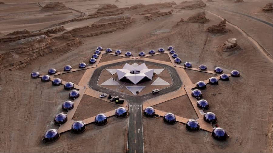 火星移民预演场——模拟外星环境的极端生存训练藤县户外野奢帐篷实验项目